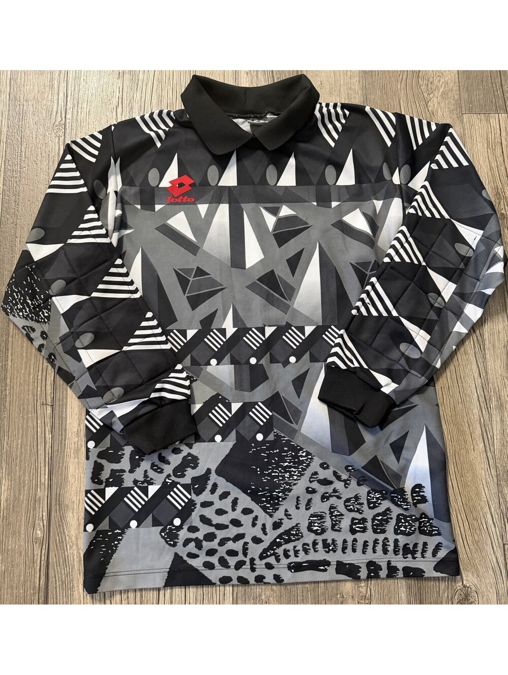 vintage 1990s Lotto long-sleeve goalkeeper jersey Sz M Made In Italy